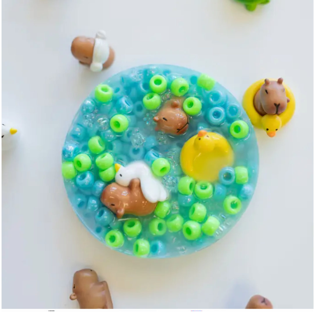 Capybara Pond Picking Pad